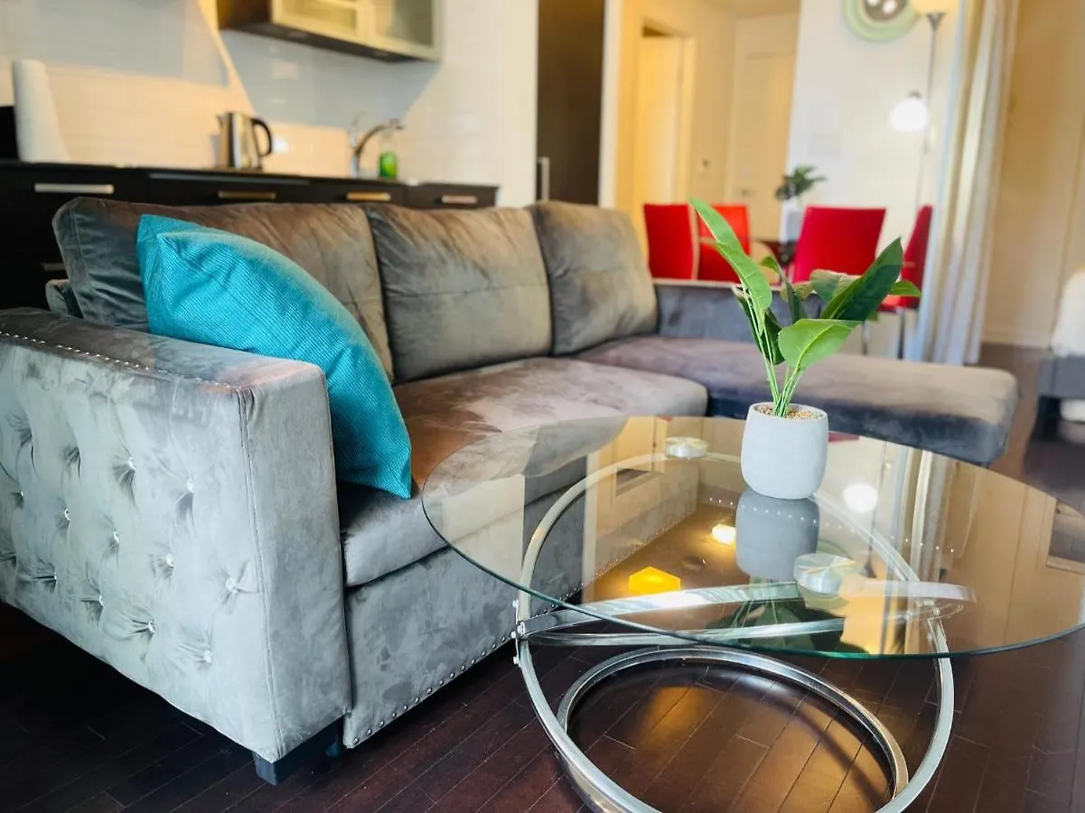 Comfort Opulence Suites Downtown High Floor Condo With Balcony Toronto Hotel
