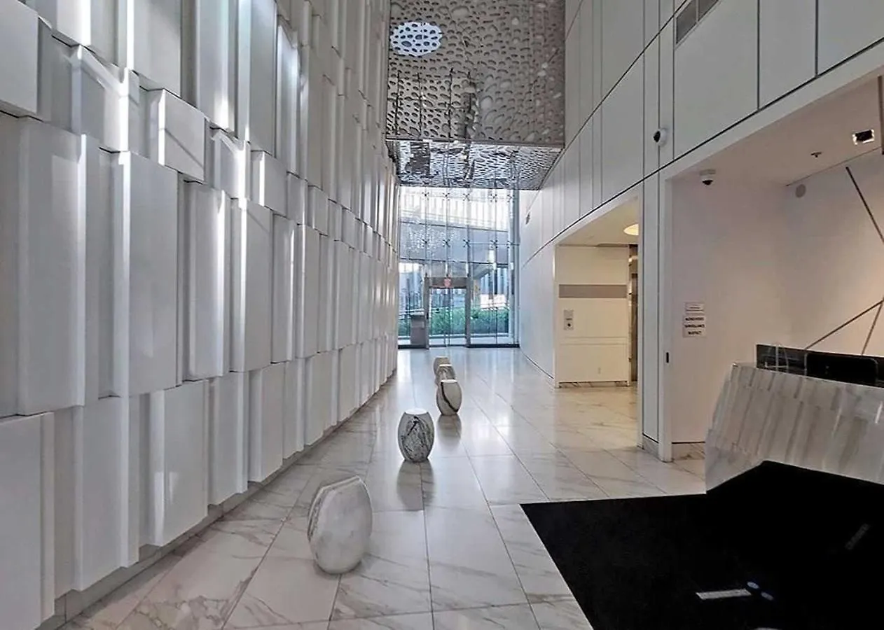 Comfort Opulence Suites Downtown High Floor Condo With Balcony Toronto 0*,  Canada